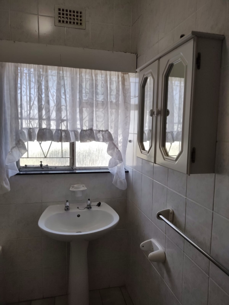 5 Bedroom Property for Sale in Virginia Free State